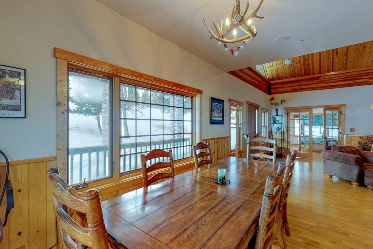 Antler Ridge Villa Big Sky Exterior photo